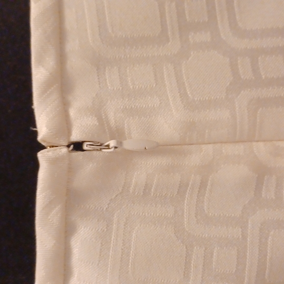 D13-👌- Isabella 2-piece Off-white Women's Suit - sz 10 (Never Worn) - Picture 7 of 8